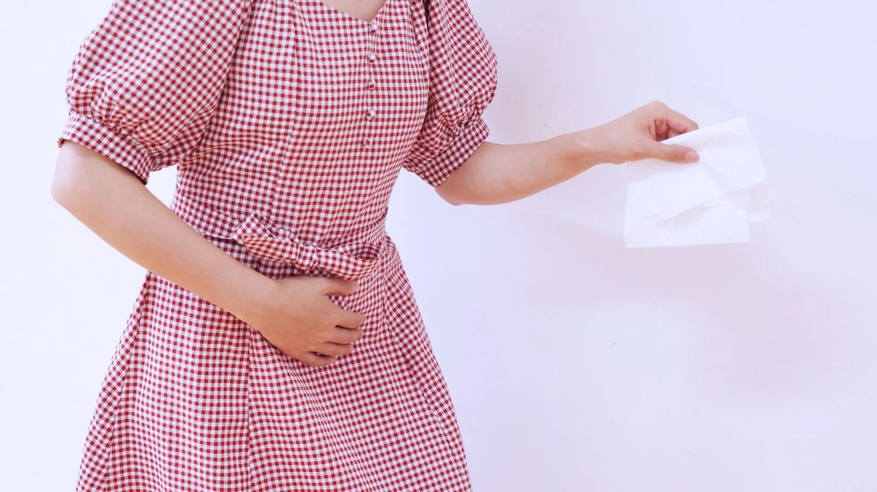 身体这4个异常，多次出现时，当心肝脏或已发生病变，及时检查