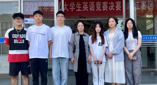 “我是浙大毕业”，女生因学历被HR嘲讽，却被毕业院校全名打脸