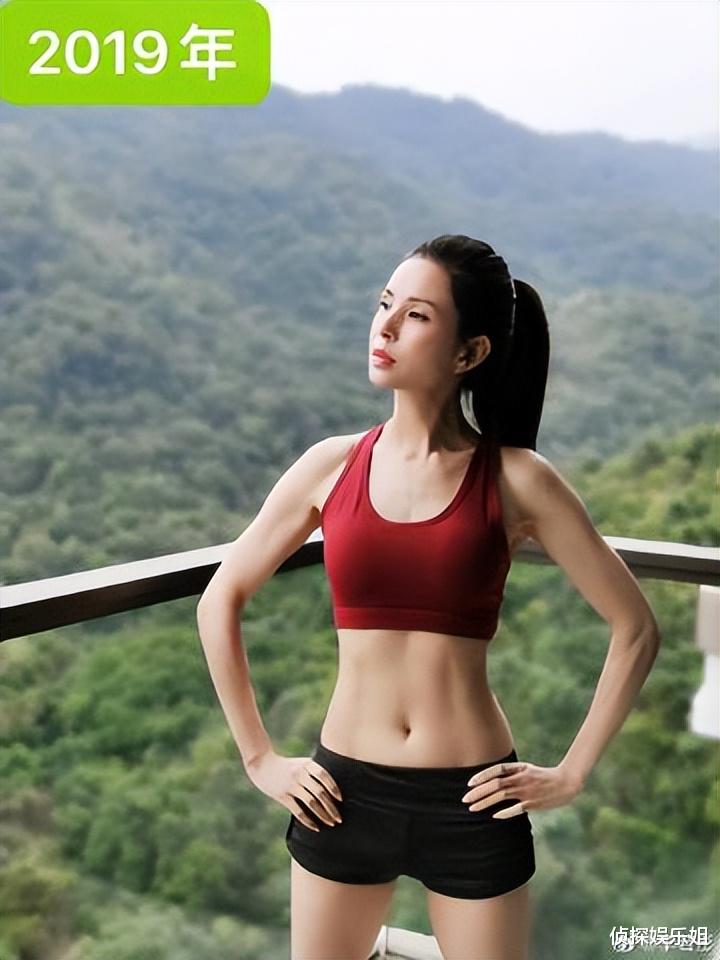 57岁李若彤公开多张健身旧照，11年过去状态愈发好，越活越年轻