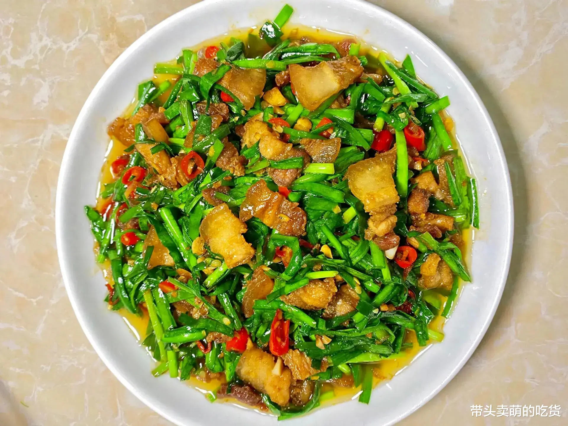 边看剧边吃饭一定别错过这3道炒菜，香而不腻特别下饭，太满足了