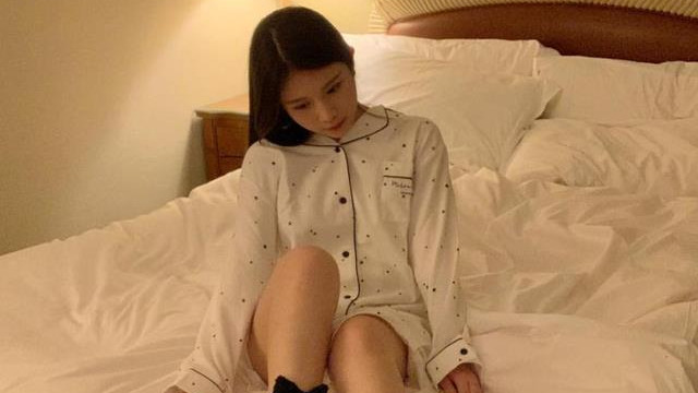 深藏不露！鸡排妹，17岁开始拍写真