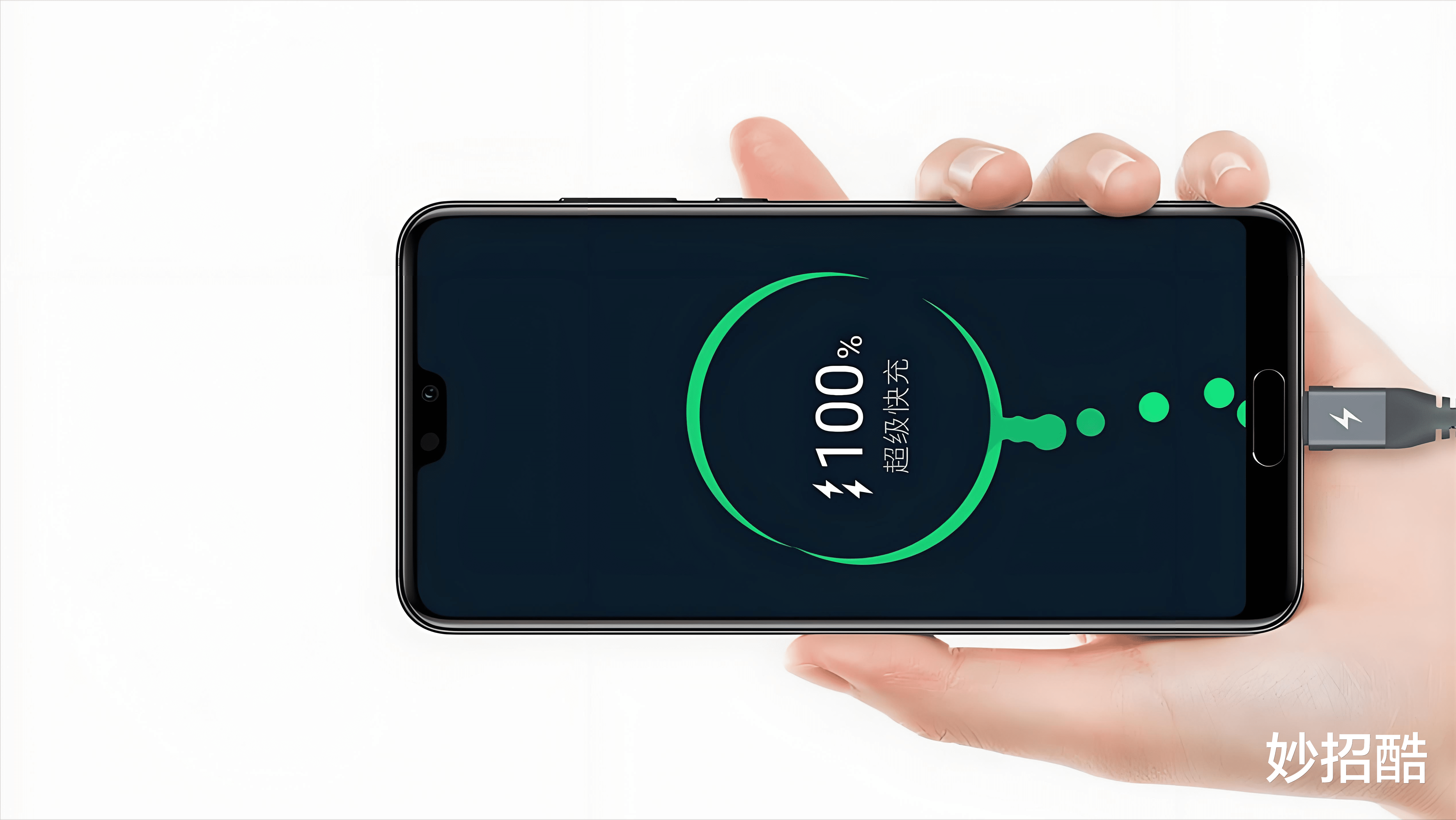 不管什么手机,切记不要这样充电,不然手机就离报废不远了