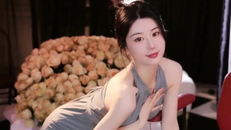 女主播直播间喊话粉丝：给我2000万，我可以为你生两个孩子