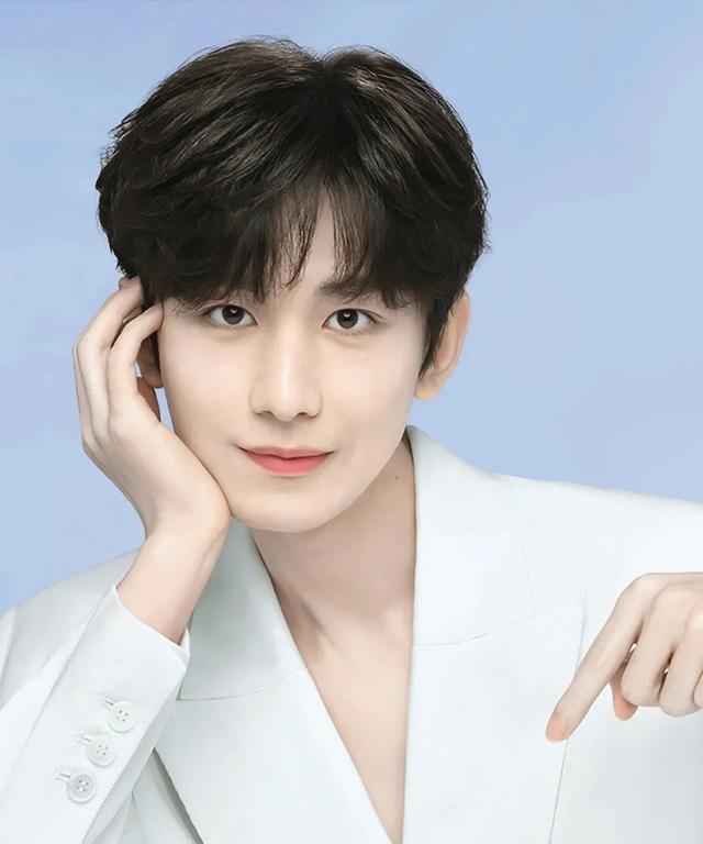 内娱颠了!毁三观的小众赛道,挤满了没用的明星?