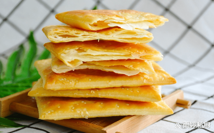 买零食时，别忘记这4款“宝藏零食”，包装丑了点，但是巨好吃！