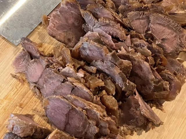 做酱牛肉，这1味料千万不能少！简单2步，肉酥筋软，超入味！