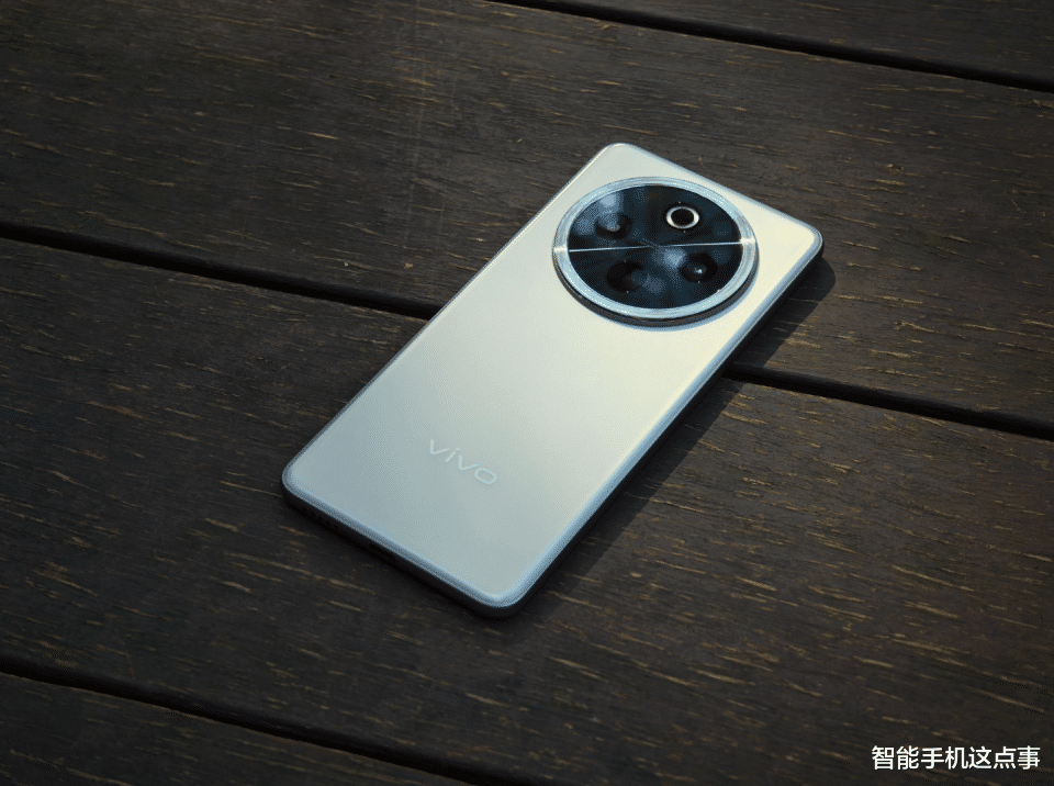 vivo新機突然入網：天璣6300+44W有線快充，音量或有驚喜！