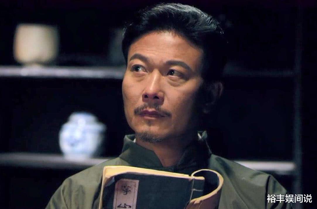 61岁钱小豪被指断崖式衰老!瘦到脱相老态尽显,大儿子不跟他姓