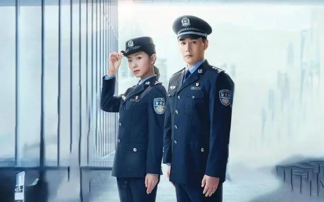 同样是演女警察，把万茜和马伊琍放一起看，差距一目了然！