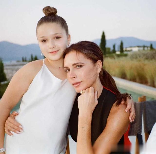 贝克汉姆唯一女儿，不准上网、被禁止化妆出门，竟然被夸做得对？