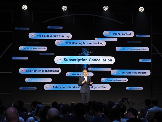 八边形后摄模块设计辨识度提升疑似 荣耀Magic7系列最新渲染图曝光