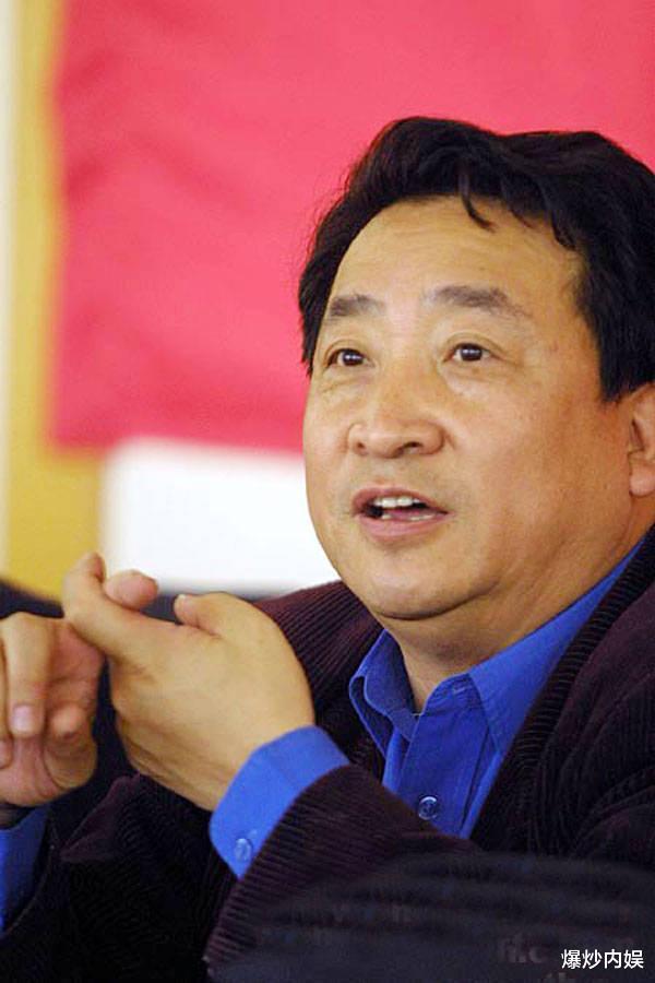 24年前要给姜昆养老的“孤儿”，如今成就狠狠打了姜昆亲闺女的脸