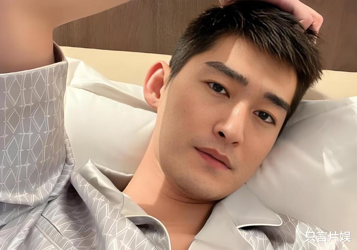 张翰恋情冲上热搜,新女友长相曝光,网友:他还是忘不了郑女士