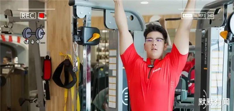 《爸去哪》萌娃现状:森碟变淑女,石头认不出,最后一个争议大