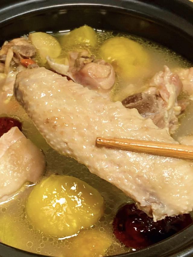 漂亮女人都爱吃这4样,三天一次,美容养颜、抗衰老,越来越年轻