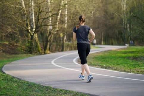 40岁前多锻炼,50岁后少锻炼,60岁后不锻炼,有道理吗?