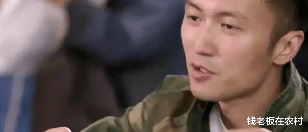 谢霆锋太有钱了,吃鱼子酱直接一大坨吃,一口要几百块钱吧