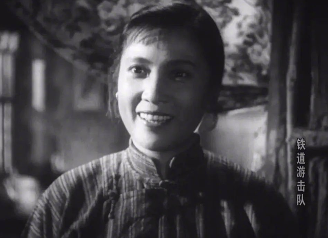 演员秦怡:被亲妹抢走丈夫,孩子又患上精神病,和女儿反目成仇