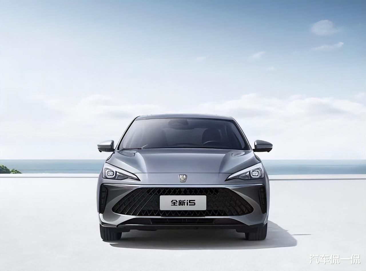 亲民神车揭秘!每公里4毛油耗,颜值甩卡罗拉几条街,5万级超值选