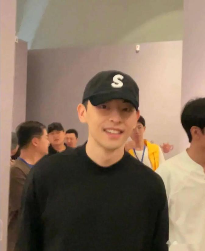 32岁邓伦近况曝光:封杀不到三年,处境比想象更糟