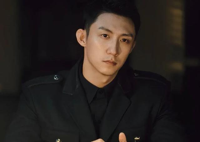 《孤战迷城》结局!文一山转正,欧孝安上位,唯有冯静娴惨死