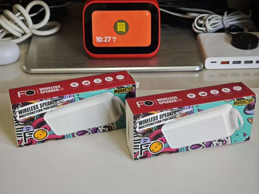 6元的TWS蓝牙音响，支持FM收音和TF卡播放，内置锂电池