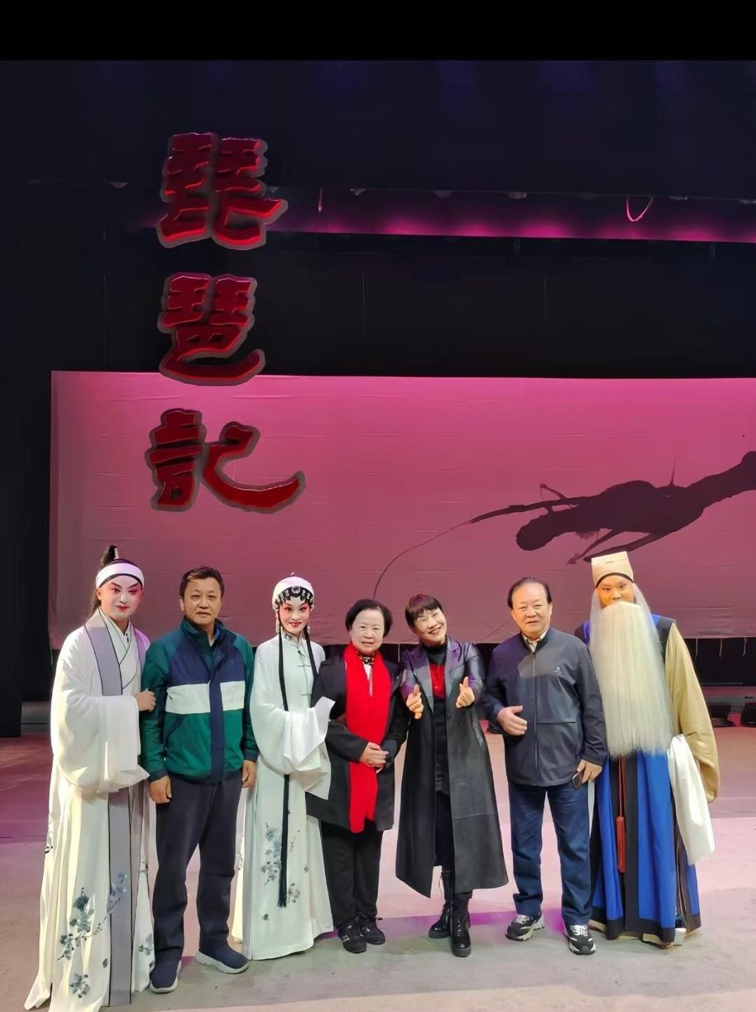 一路走好！3位名人同日辞世，最年轻仅50