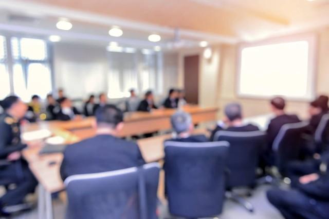 领导那些“潜台词”，暗示你要卷铺盖走人