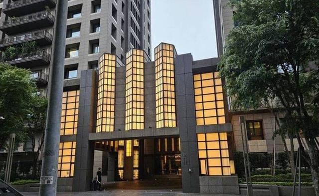 网传大S可以同意俩孩子春节回北京,但是向汪小菲提出了一个条件