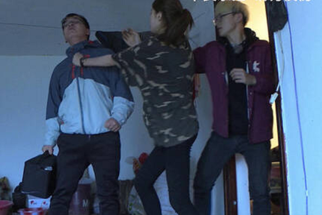 巨婴刘思琦:16岁仍要亲妈喂饭,月零花钱过十万,如今过得怎么