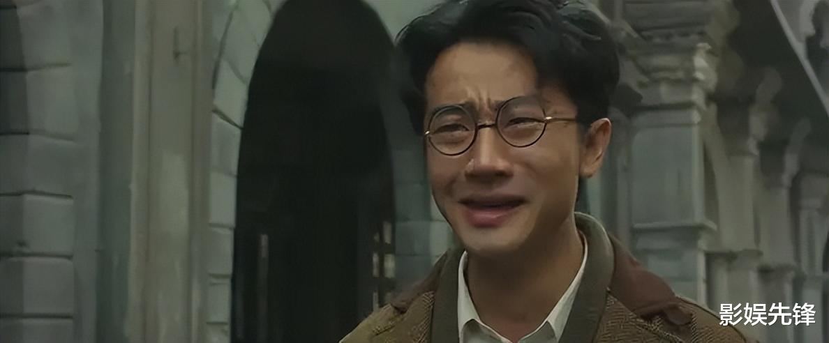 事实证明，不拍戏就“消失”的黄轩，已走上男演员的另一条大道