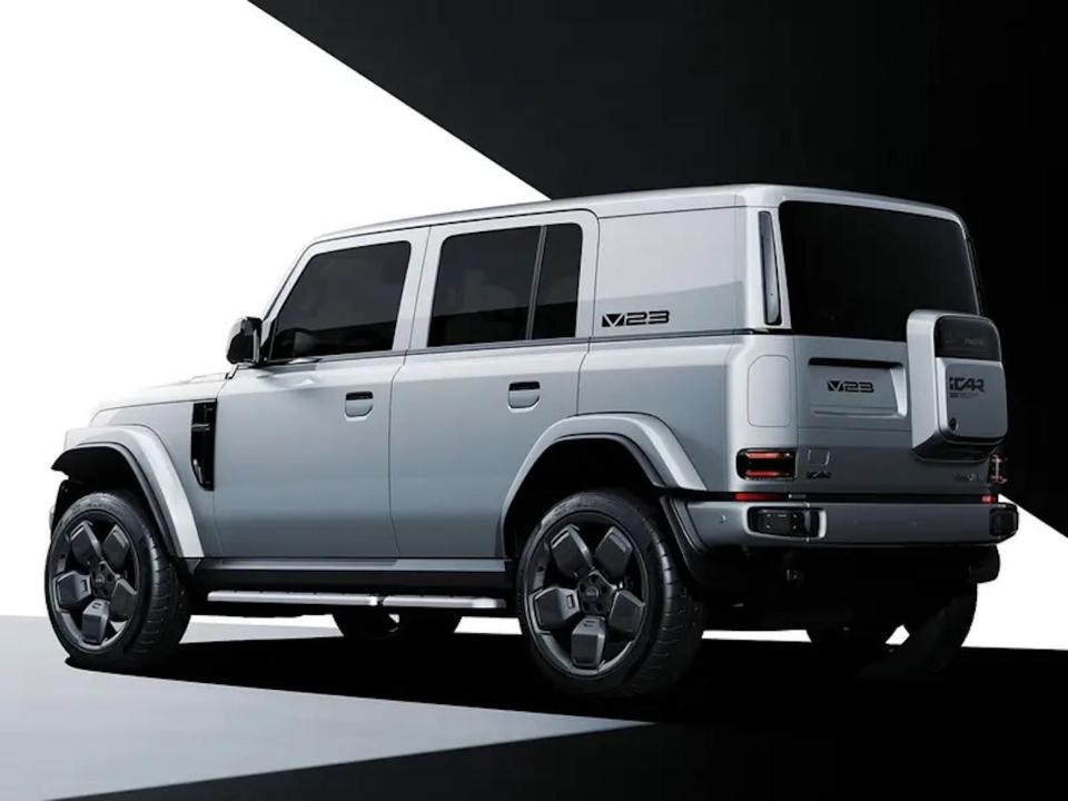 小米生态链SUV，前脸致敬212，车尾似奔驰大G，或仅售11.98万元