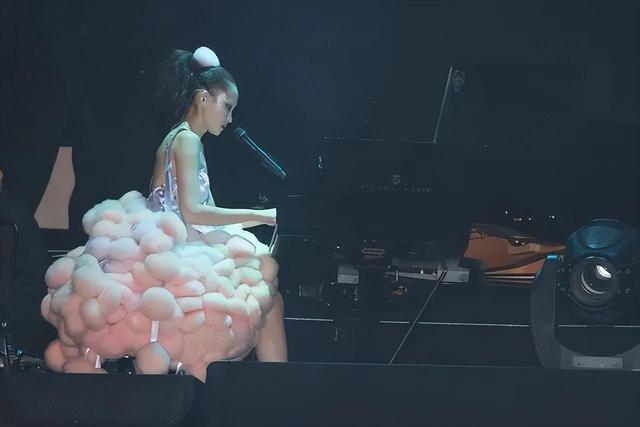 王菀之:她是香港第一才女,为歌神写过歌,却因“丑”不断被嘲