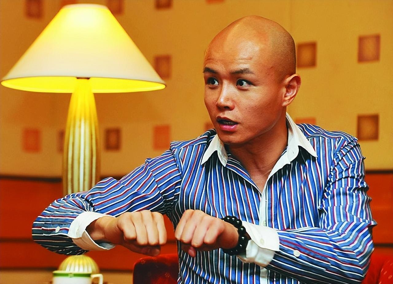 移居美国, 开豪车住豪宅, 48岁的乐嘉, 如今被迫走上了另一条道路