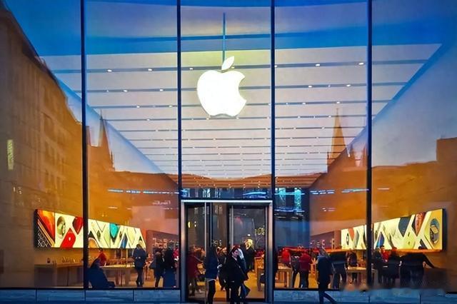 蘋(píng)果印度工廠暴雷后，連夜給中國(guó)打電話求合作！