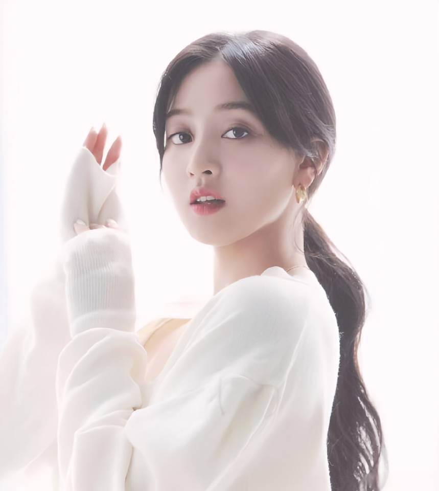 韩星朴志效曝出恋情，因爱远动而相识，男方被说长得像大脚拇指！