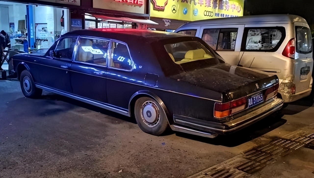 30年前的土豪座驾，拉风不输跑车，撩妹不输保时捷，你见过几辆？