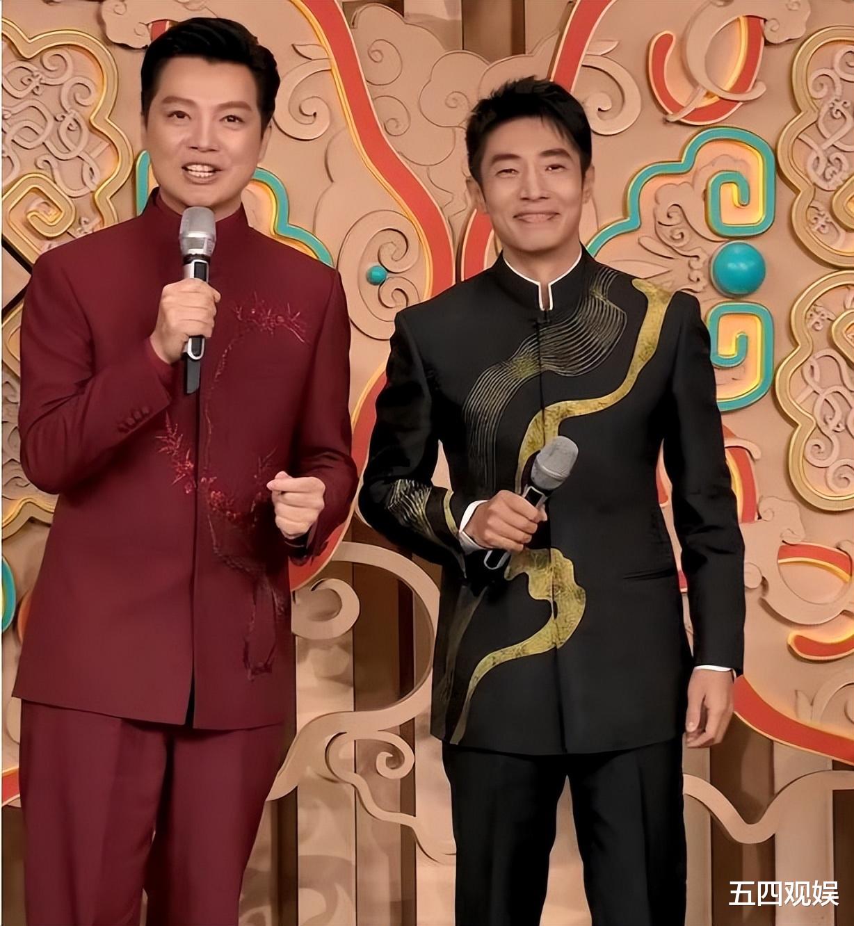 2025蛇年春晚的热搜，又被岳云鹏、撒贝宁承包了，有人欢喜有人愁