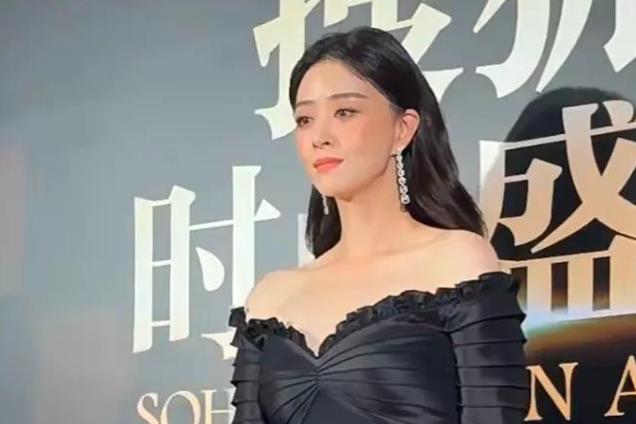 北京晚宴暴露咖位向佐靠边站,马丽蒋欣上不了桌,C位无人敢争