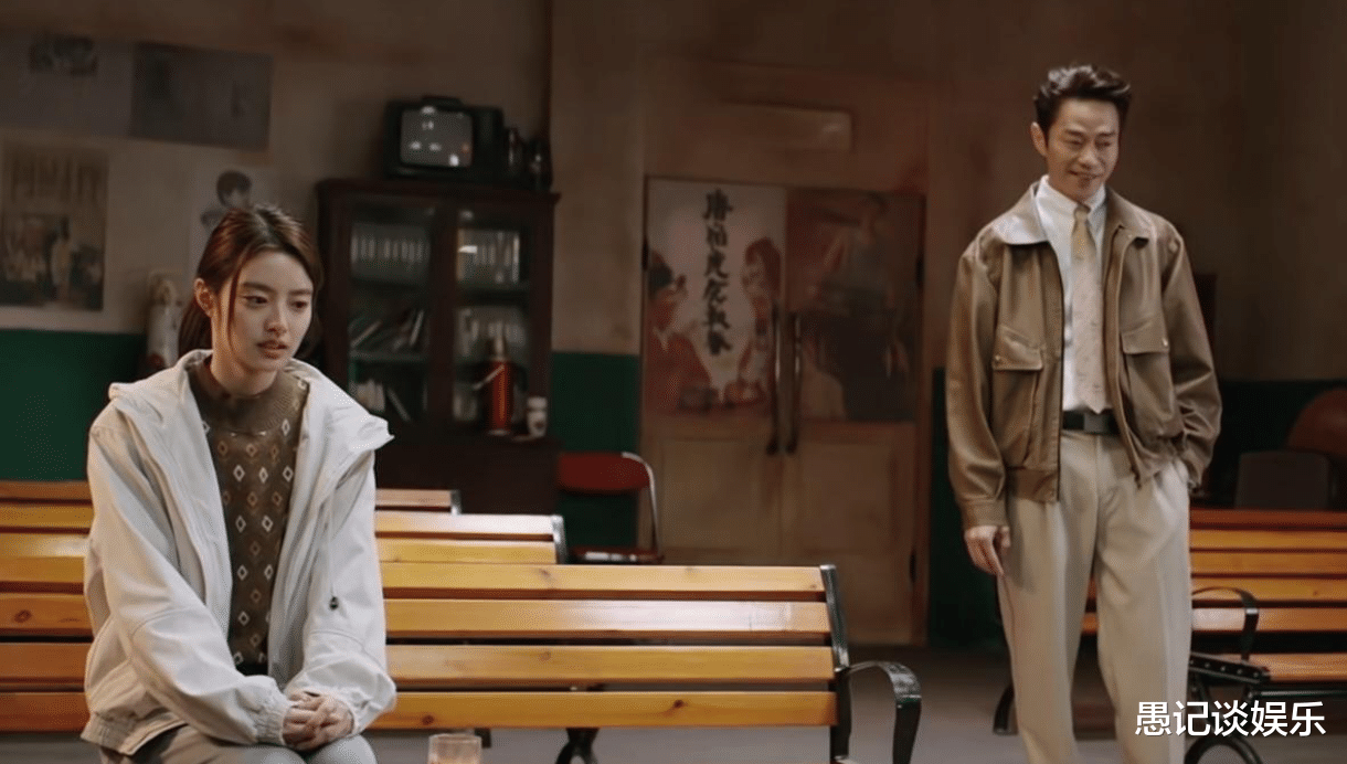 市场评级一级,演技被二级吊打,别硬捧了,这两位皇族越捧越尴尬