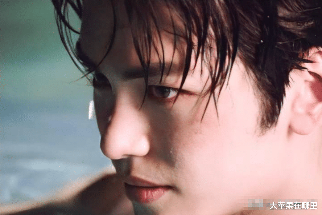 邵兵儿子也太帅了！20岁出道惊艳韩国，完美继承妈妈的超高颜值