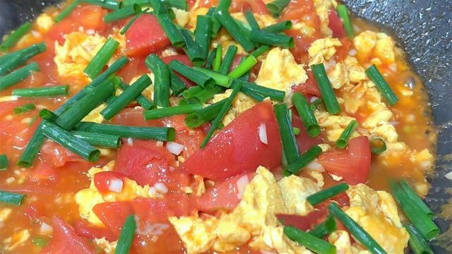 气温升高，肝火旺！多吃5种“降火菜”，润燥去火，心情也变好了