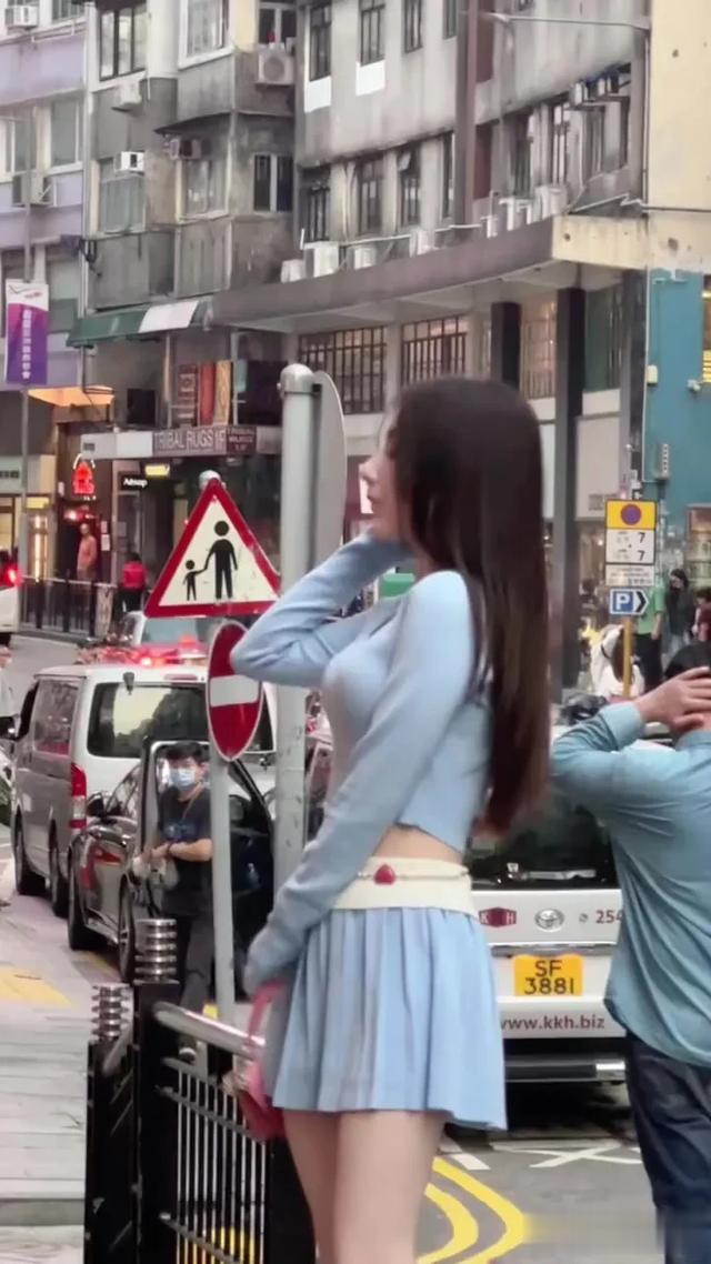 天王嫂方媛这身材也太绝了！哪像两个孩子妈