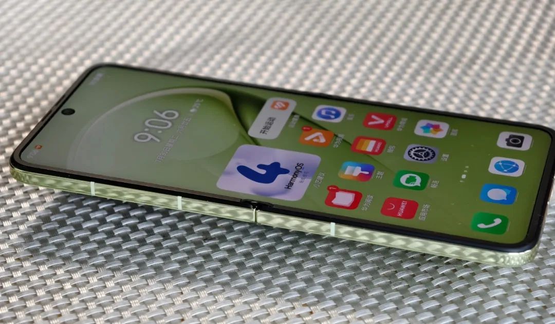 打脸了！72小时卖了45000台，华为不被看好的新机爆了