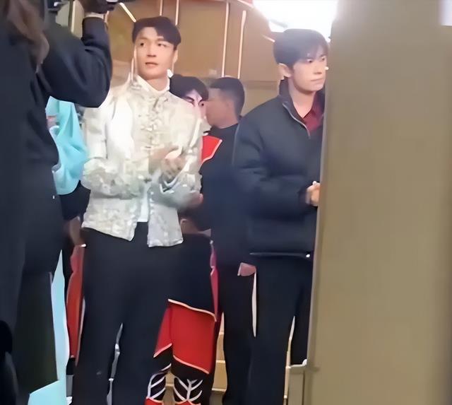 2025央视春晚最后联排，超强大牌阵容碾压往届，网友直呼：必