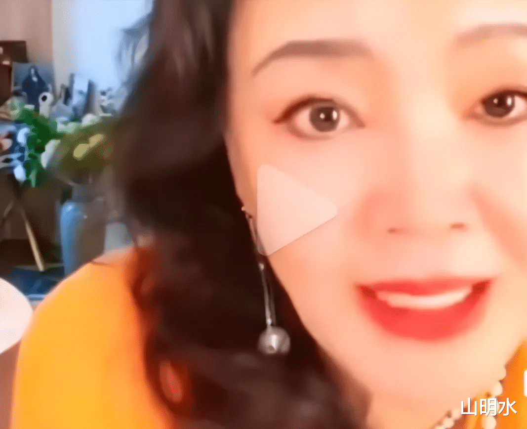 屡次提告汪小菲,只为抚养费的大S,再也维持不住她的“体面”形象了!