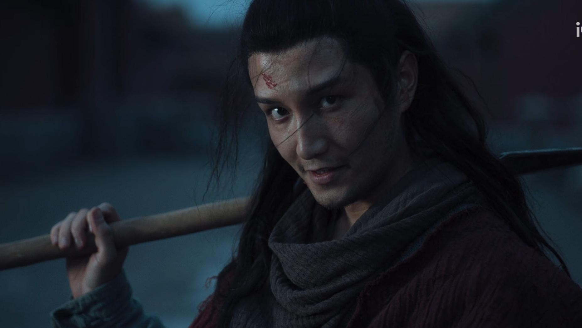 成本仅1500万，首映夺冠，没想到，吴京会以这种方式打出一副王炸