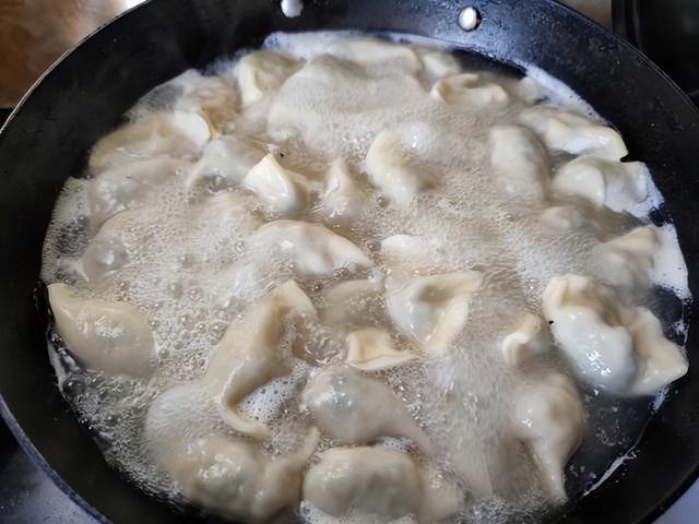 立夏吃饺子，韭菜和芹菜靠边站 ，3种“福气馅”鲜美营养，别错过