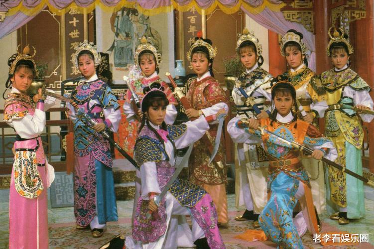 周海媚：无论是短发长发，有刘海还是露额头都不影响我的美