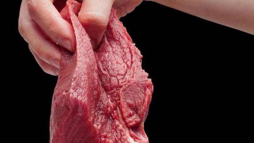 市场上的“假牛肉”怎么回事, 是用什么做的？看完后你还敢吃吗?